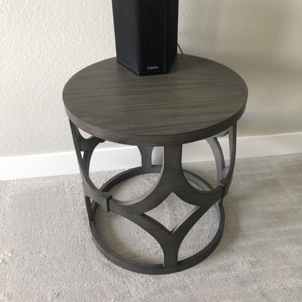 Coffee & End Tables - Picture 3 of 6